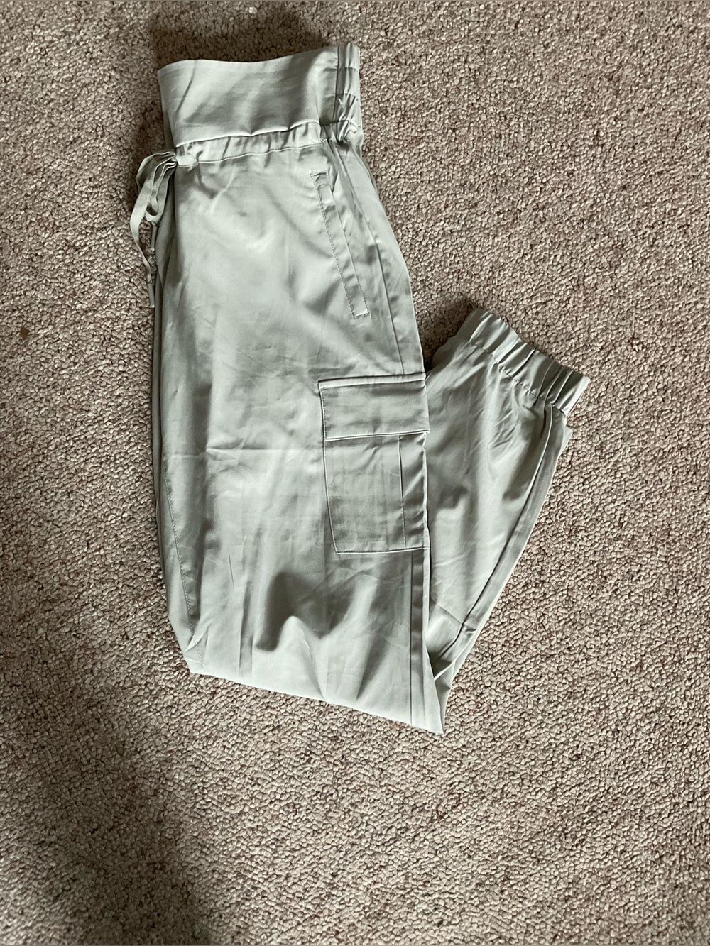Kaki pants with drawstring and elastic bottoms - like new